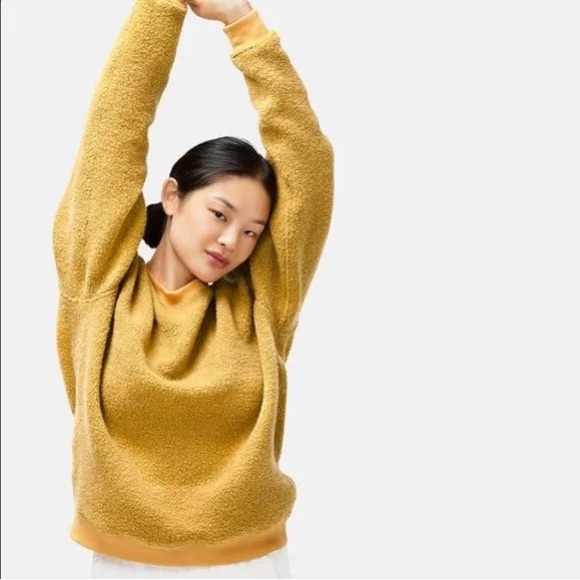 Outdoor Voices Megafleece Crewneck Sweatshirt - Picture 5 of 5